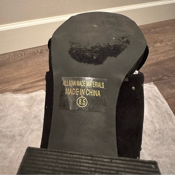 Chase + Chloe Butter soft suede Mule - Picture 8 of 11